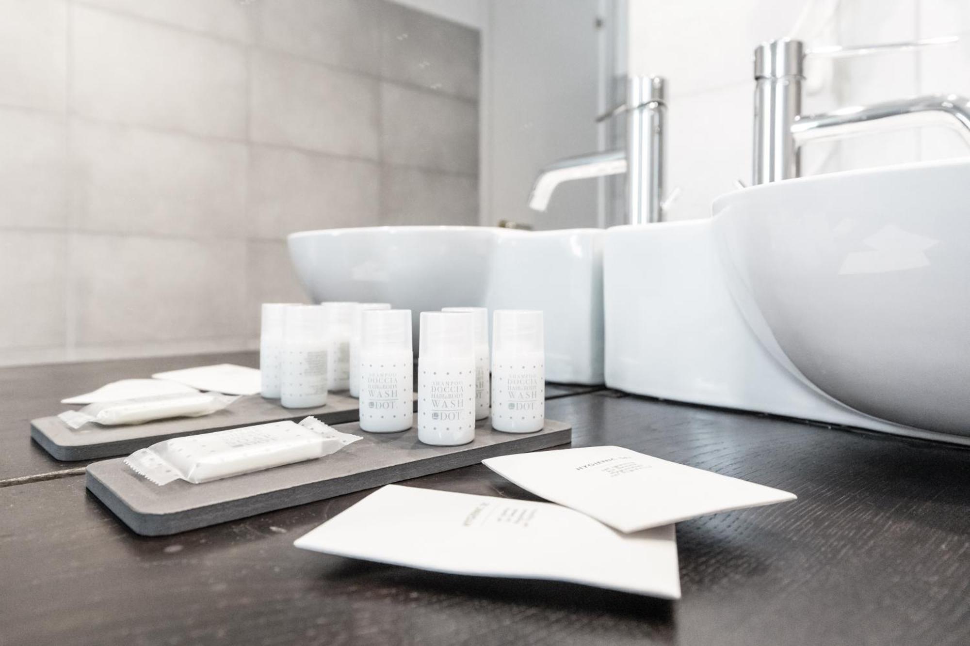 Gramsci Suites Neapel Zimmer foto